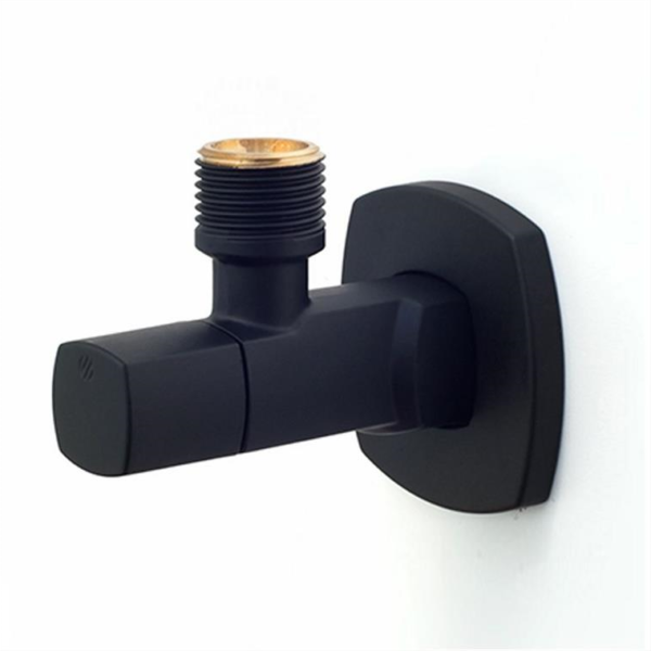 goniakos-diakoptis-12-ARCO-mayro-hroma-A-80-Lipstick