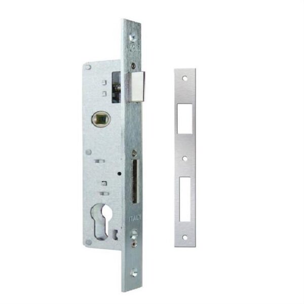 kleidaria-exoportas-HUGO-35mm-60051