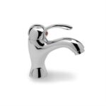 mpataria-niptira-mpanioy-CLEOPATRA